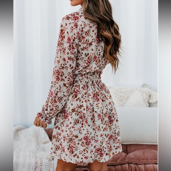 Kori Plus XL Floral smocked waist v neck flutter hem long sleeve mini dress - Picture 3 of 16